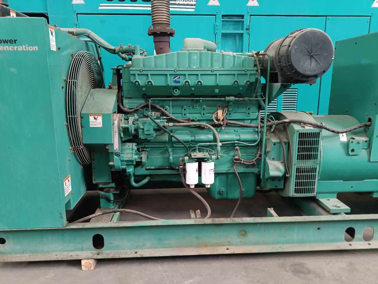 上城过载会对 600kW 柴油发电机组造成哪些损害？