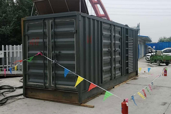 上城发电机租赁空气滤清器多久更换一次？