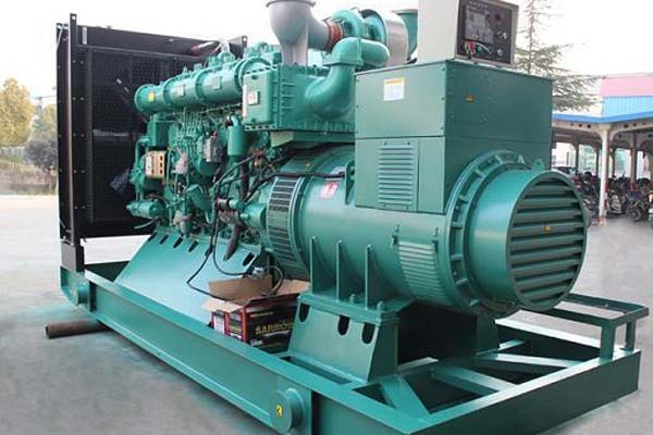 上城工厂发电机应急发电中如何优化燃油储备管理？